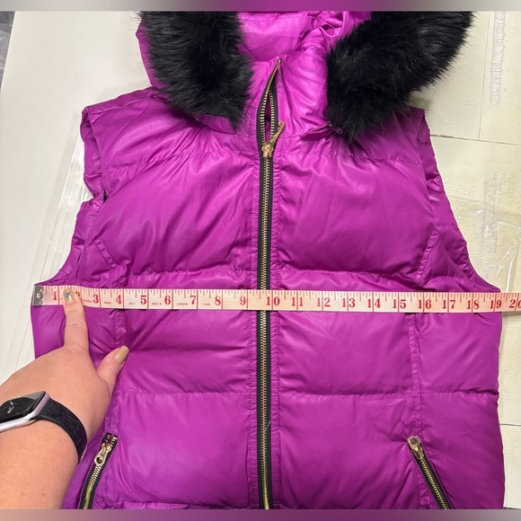 Juicy Couture Vest Fuchsia Purple Gold Zip Faux Fur Removable Hood Size Medium - Picture 3 of 10
